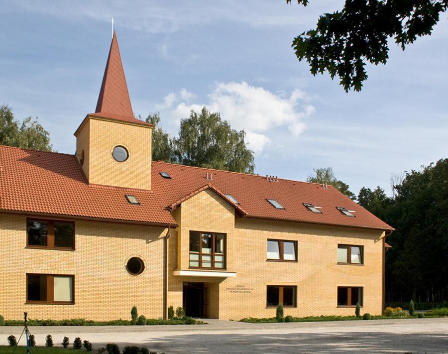 Uroczysko Porszewice - Osrodek Konferencyjno-Rekolekcyjny Otel Pabianice Dış mekan fotoğraf