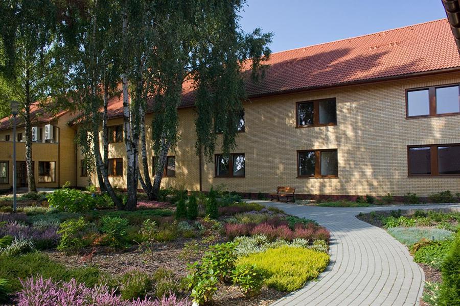 Uroczysko Porszewice - Osrodek Konferencyjno-Rekolekcyjny Otel Pabianice Dış mekan fotoğraf