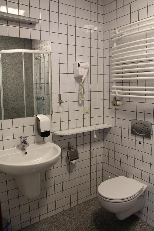 Uroczysko Porszewice - Osrodek Konferencyjno-Rekolekcyjny Otel Pabianice Dış mekan fotoğraf